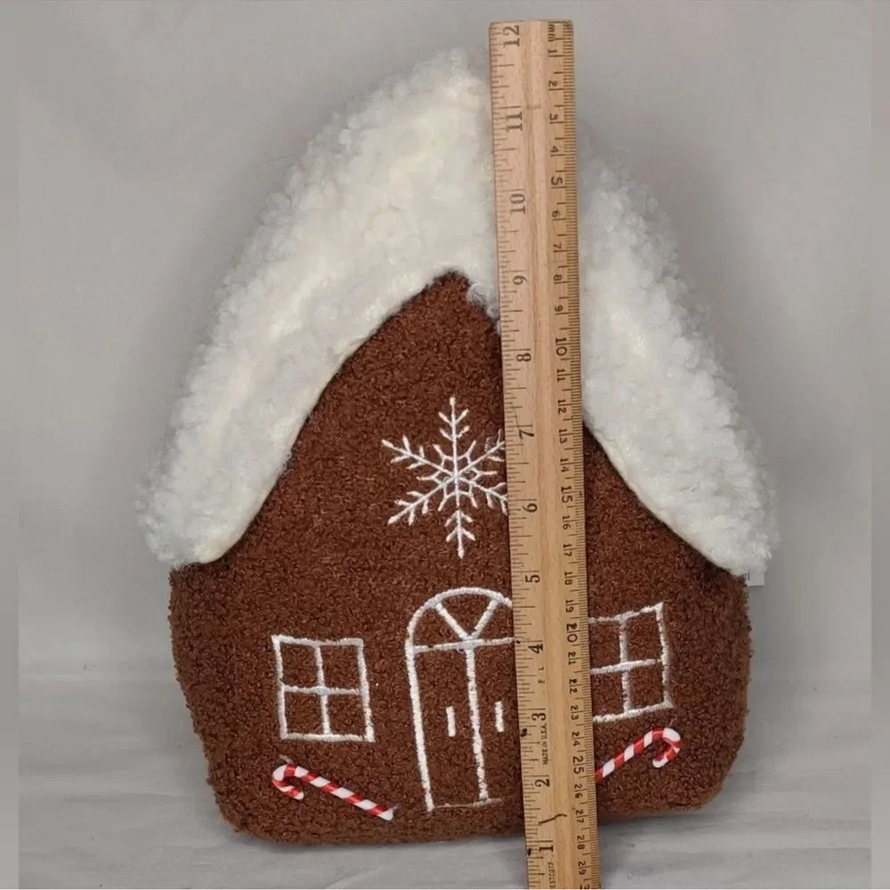 Cupcakes and Cashmere Peppermint Gingerbread Teddy Sherpa Pillow TIKTOK NWT